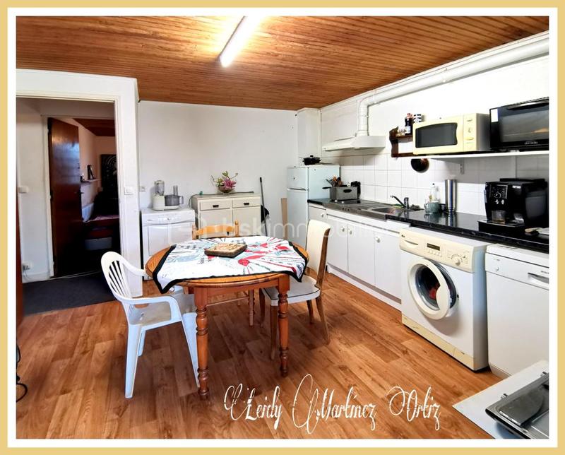 Immeuble - 300 m² - 15 pièces