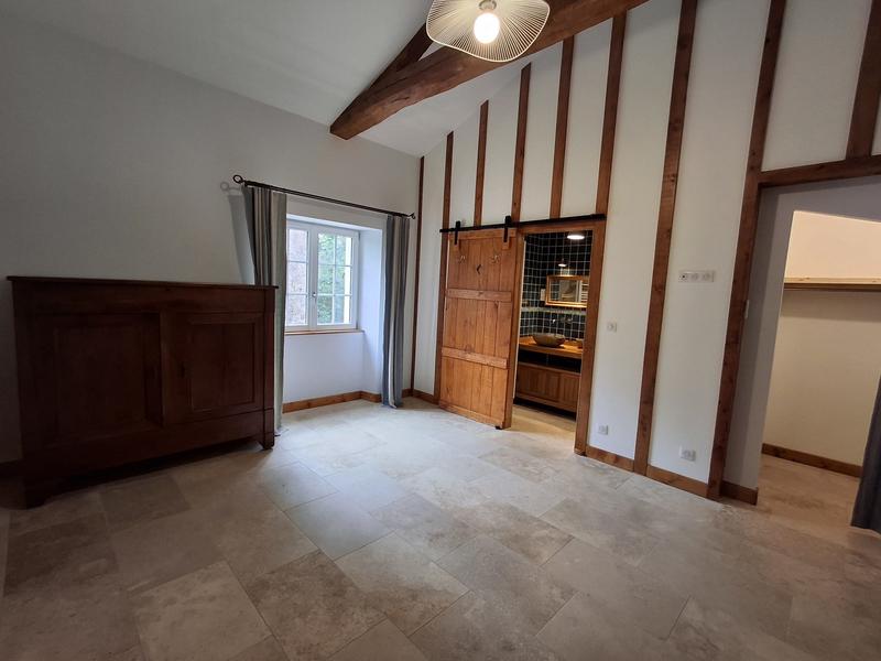 Maison traditionnelle - 216 m² - 5 pièces
