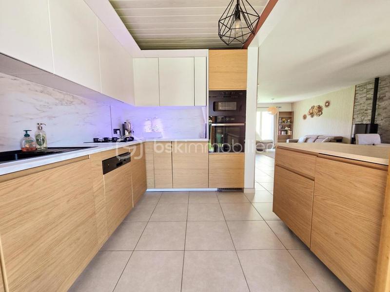 Maison - 105 m² - 4 pièces