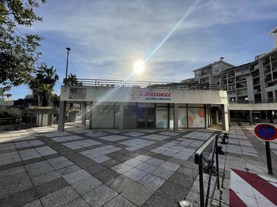 Local commercial - 145 m²