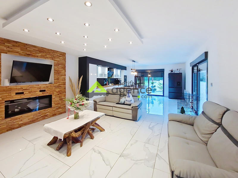 Maison - 117 m² - 4 pièces