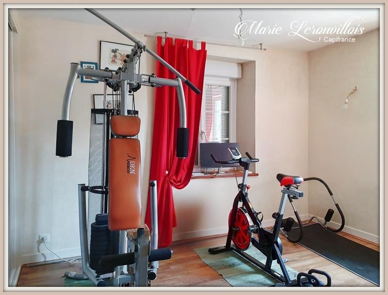 Maison - 402 m² - 12 pièces