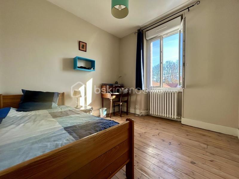 Maison - 168 m² - 8 pièces