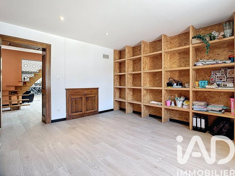 Maison - 226 m² - 6 pièces