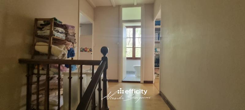 Maison - 174 m² - 7 pièces