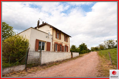 Maison - 110 m² - 7 pièces