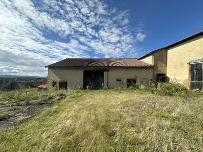 Maison - 220 m² - 7 pièces