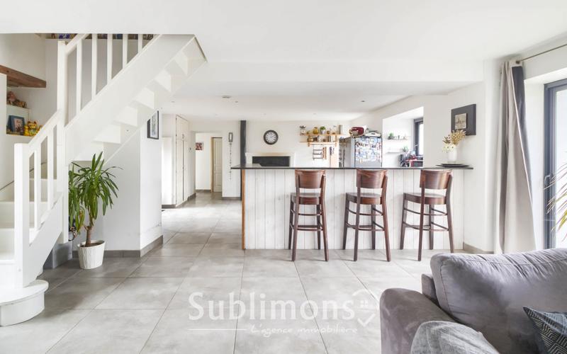 Maison - 192 m² - 8 pièces