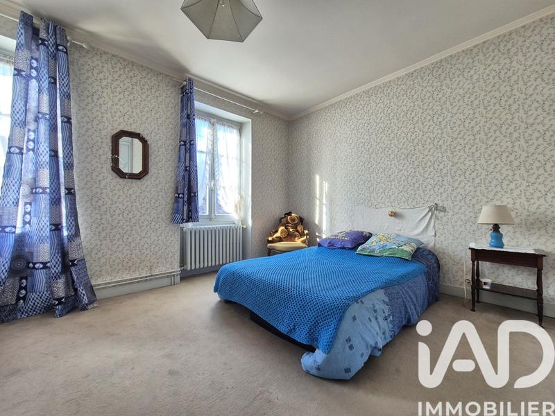 Maison - 180 m² - 7 pièces