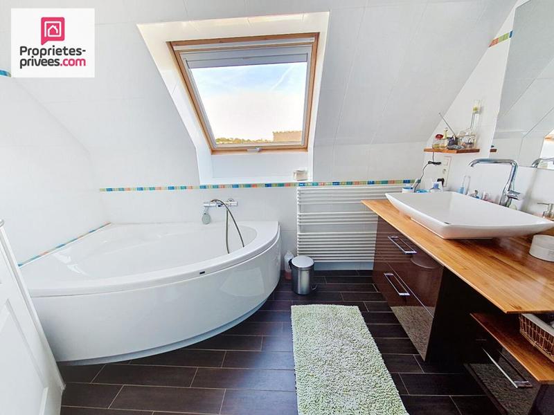 Maison - 143 m² - 6 pièces