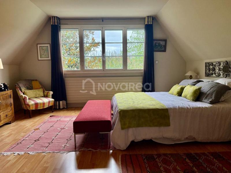 Villa - 285 m² - 8 pièces