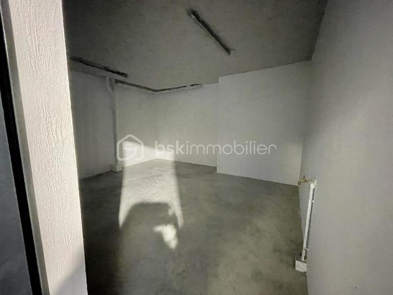 Local commercial - 118 m² - 1 pièce