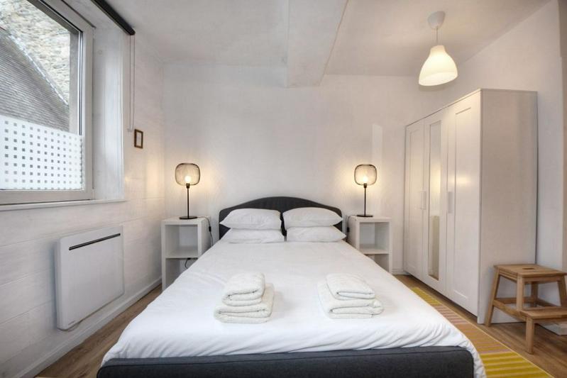 Immeuble - 83 m² - 3 pièces