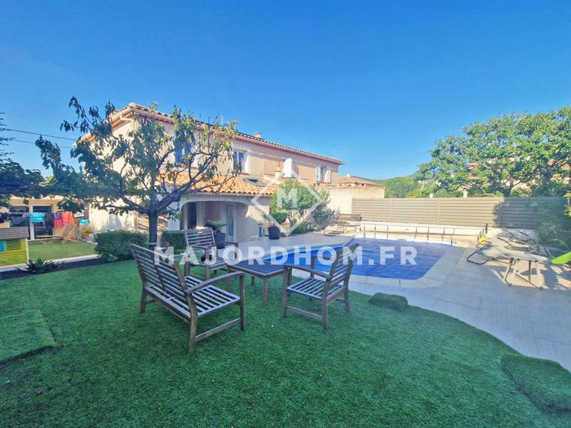 Maison - 110 m² - 4 pièces