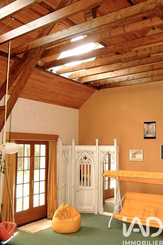 Maison - 178 m² - 9 pièces