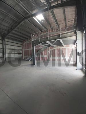 Local commercial - 229 m² - 1 pièce