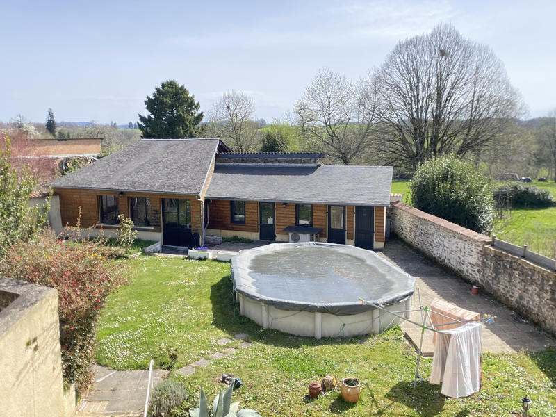 Maison - 176 m² - 8 pièces