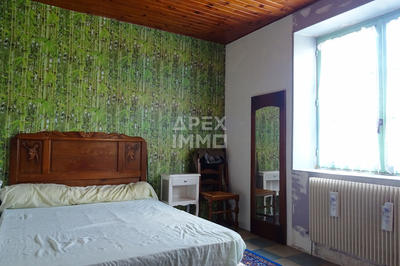 Maison - 98 m² - 4 pièces