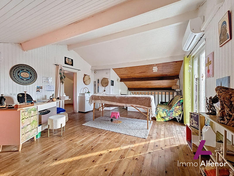 Maison - 140 m² - 6 pièces