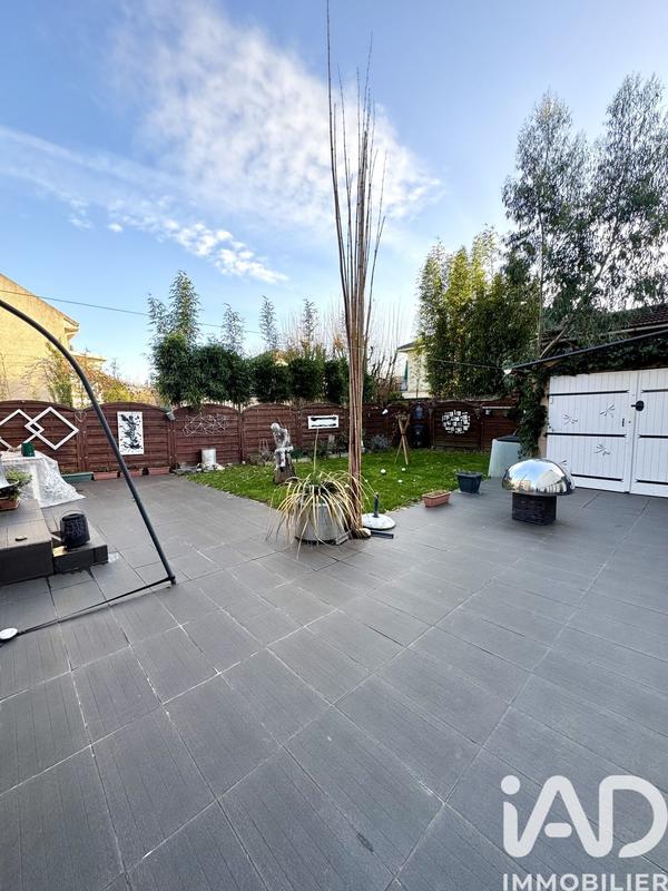 Maison - 90 m² - 4 pièces