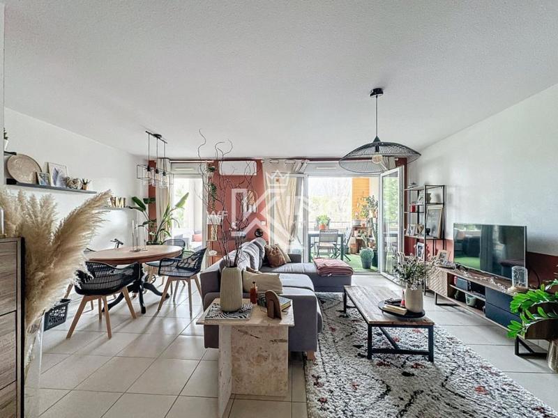 Appartement - 77 m² - 4 pièces