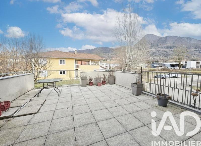 Appartement - 83 m² - 4 pièces