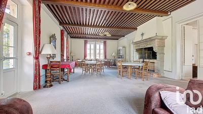 Château - 677 m² - 21 pièces