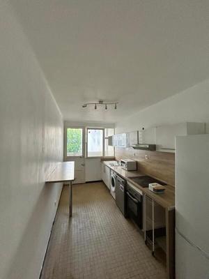 Appartement - 90 m² - 5 pièces