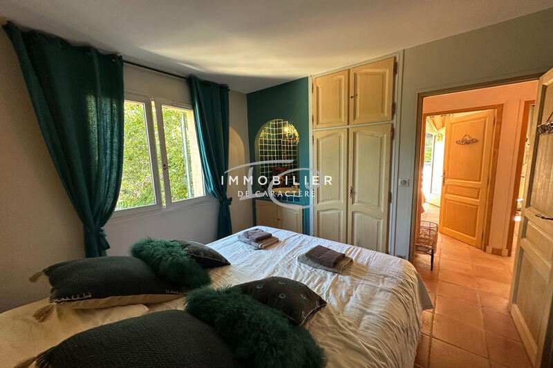 Maison - 231 m² - 6 pièces