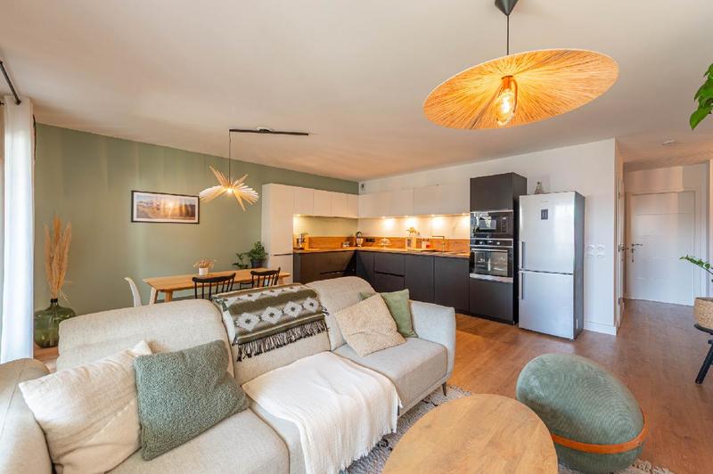 Appartement - 82 m² - 4 pièces