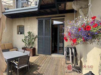 Maison - 230 m² - 6 pièces