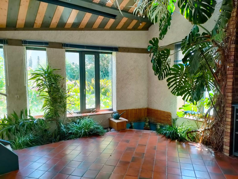 Maison - 233 m² - 9 pièces