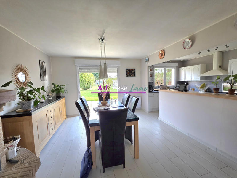 Maison - 100 m² - 6 pièces