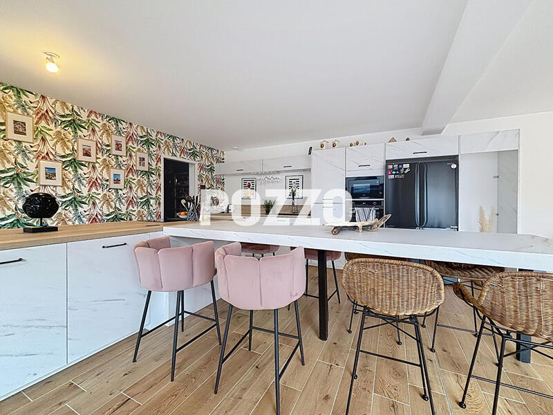 Maison - 172 m² - 5 pièces