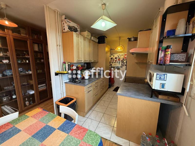 Appartement - 99 m² - 5 pièces