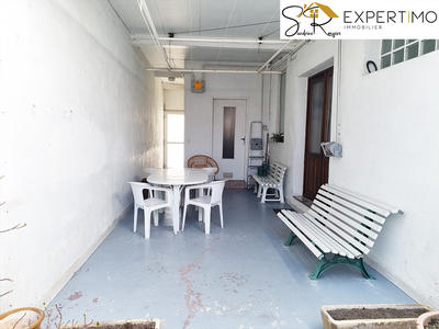 Maison - 228 m² - 9 pièces