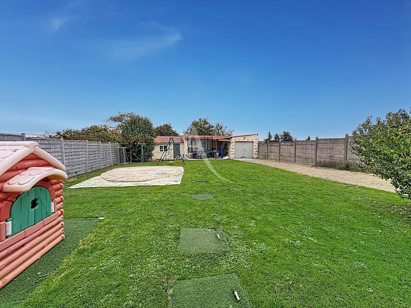 Maison - 104 m² - 6 pièces