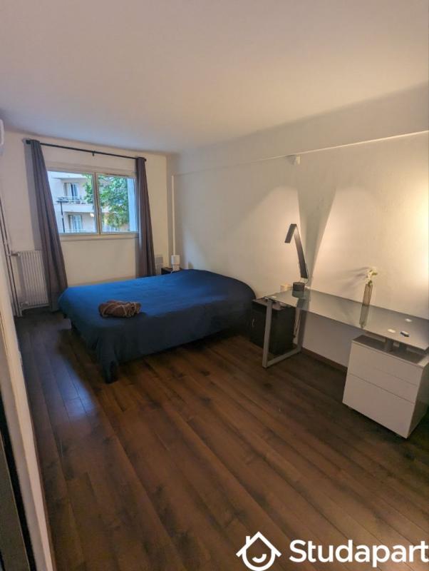 Chambre - 9 m² - 1 pièce