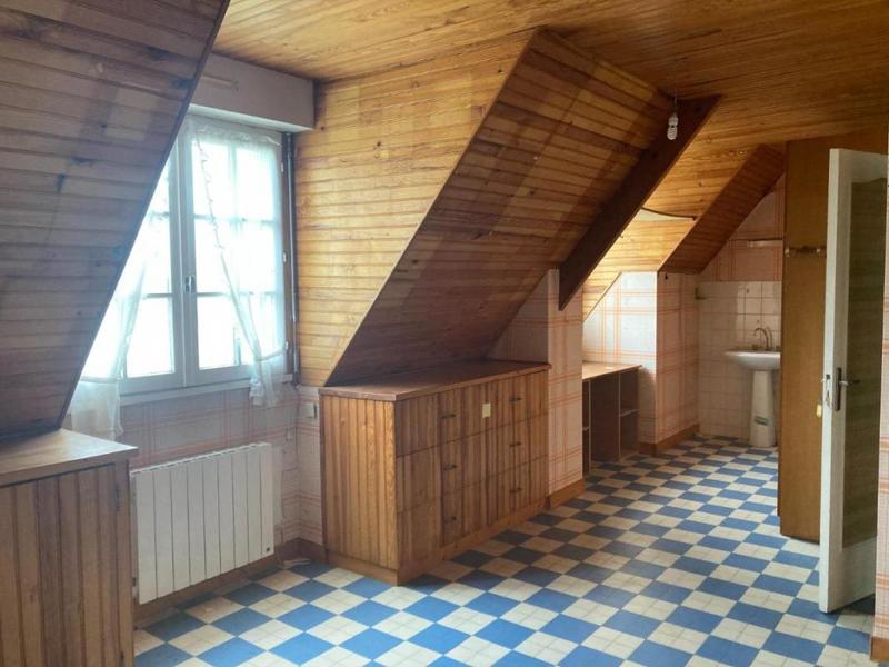 Maison traditionnelle - 244 m² - 7 pièces