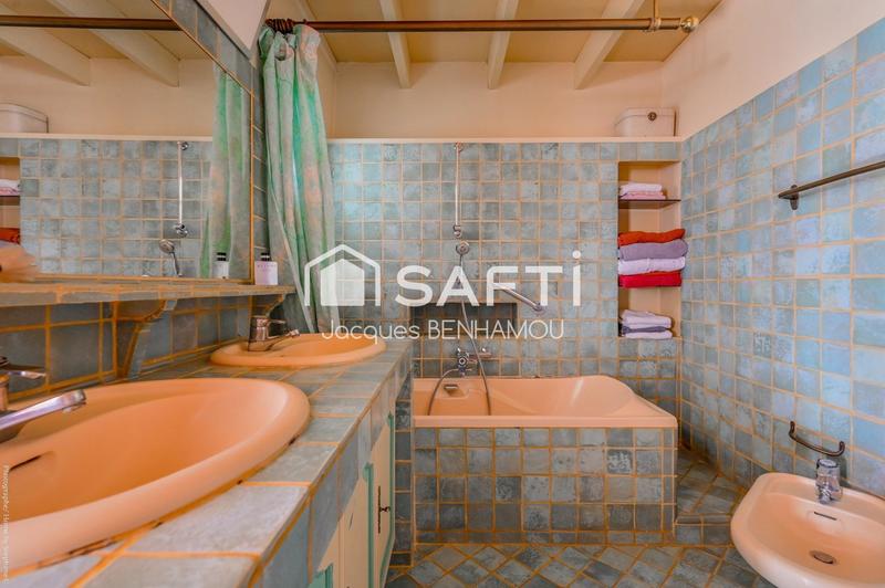 Maison - 391 m² - 7 pièces