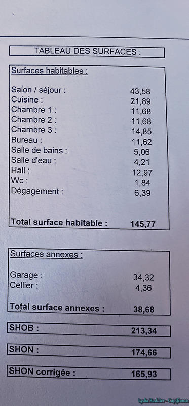 Terrain constructible - 1 415 m²