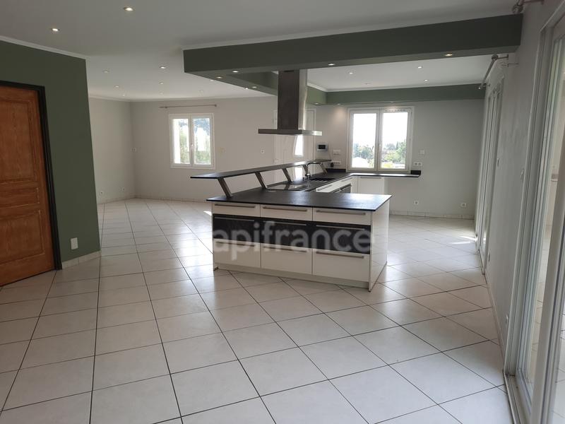 Maison - 204 m² - 8 pièces