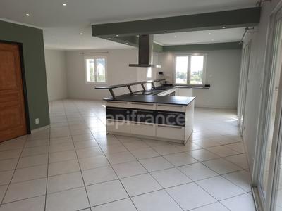 Maison - 204 m² - 8 pièces