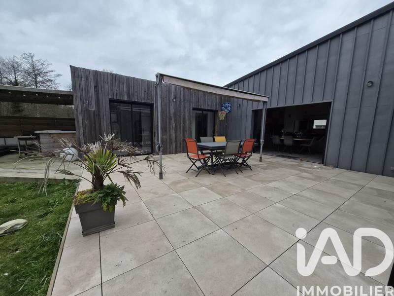 Maison - 140 m² - 6 pièces