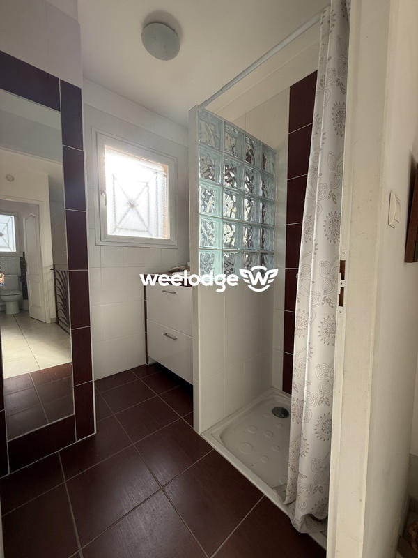 Maison traditionnelle - 148 m² - 5 pièces