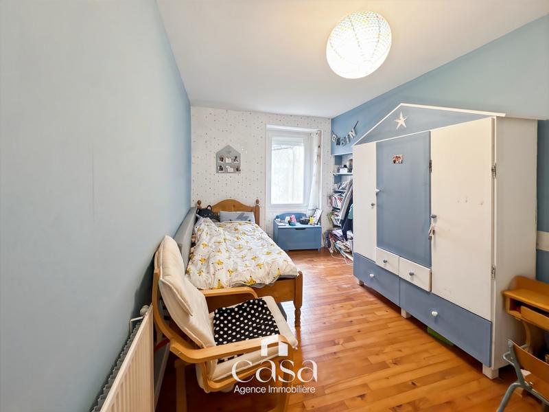 Maison - 169 m² - 7 pièces