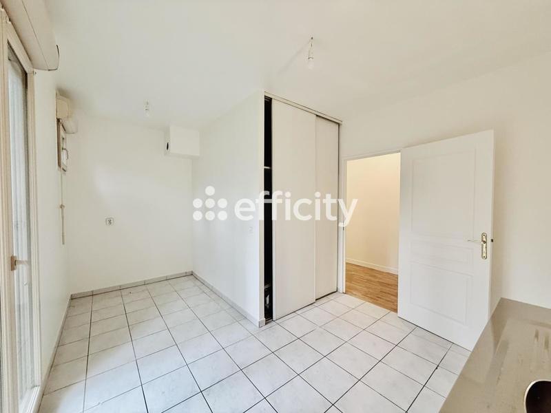 Appartement - 146 m² - 6 pièces