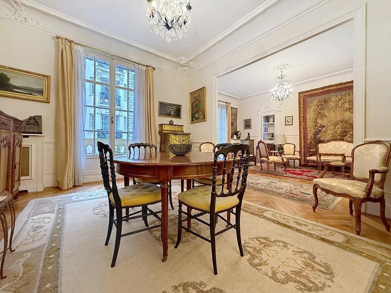 Appartement - 133 m² - 5 pièces