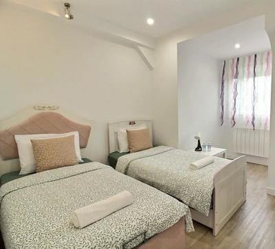 Maison - 168 m² - 7 pièces