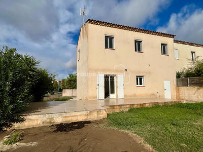 Maison - 90 m² - 5 pièces